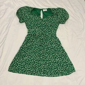 Cute sun dress from Sienna sky size XS